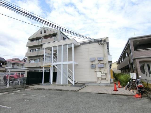 レオパレスグランシャリオ外観写真2