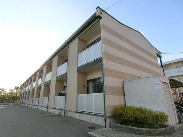 レオパレスリビエルブランシェⅡ外観写真2