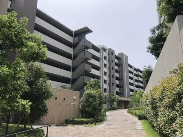 グランファースト千里桃山台　2号棟外観写真1