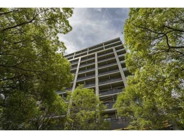 ザ・パークハビオ江坂公園外観写真1