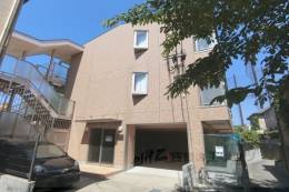 プラスコート西豊川外観写真