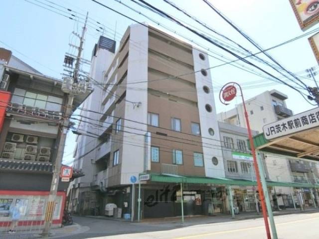 エステート茨木駅前外観写真2