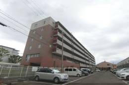 マンション・フォルツーナ外観写真