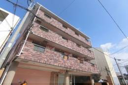 リーフジャルダン総持寺駅前外観写真