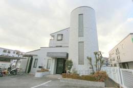 ピースフルハウス外観写真