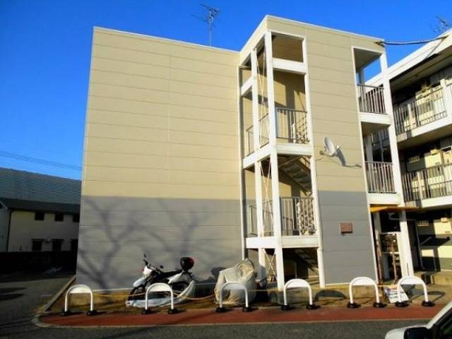 レオパレスＭ’ｓ　ｉｎｎⅡ外観写真1