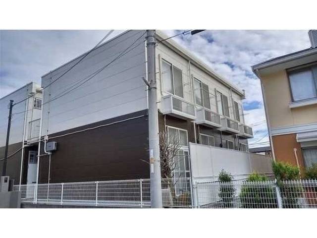 レオパレスＰＯＬＡＲＩＳ外観写真3