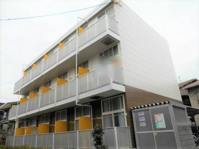 レオパレスＩ．Ｓ．千里丘外観写真1