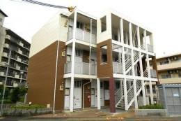 レオパレス青葉丘外観写真