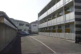 レオパレス豊里外観写真