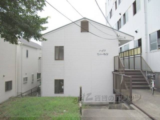 ハイツリバーサイド外観写真1