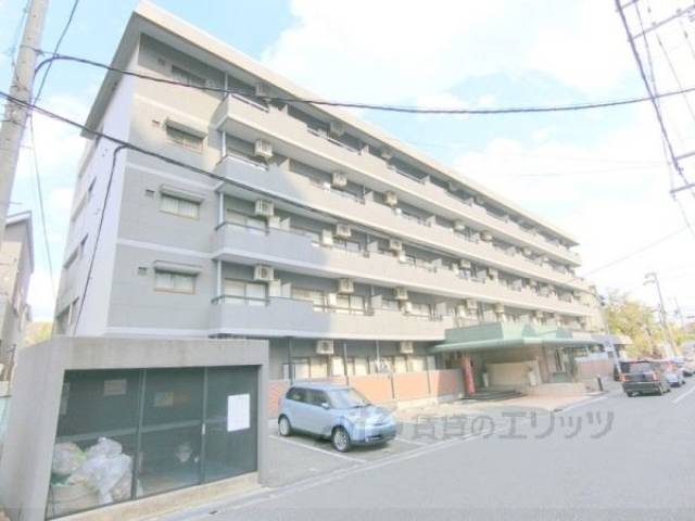 イーズ南春日丘外観写真1