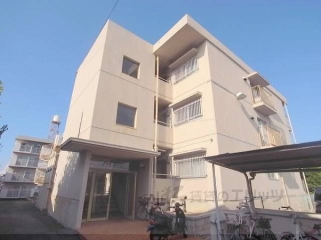 ハイツ81外観写真1