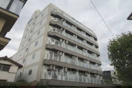 マンションコメット外観写真