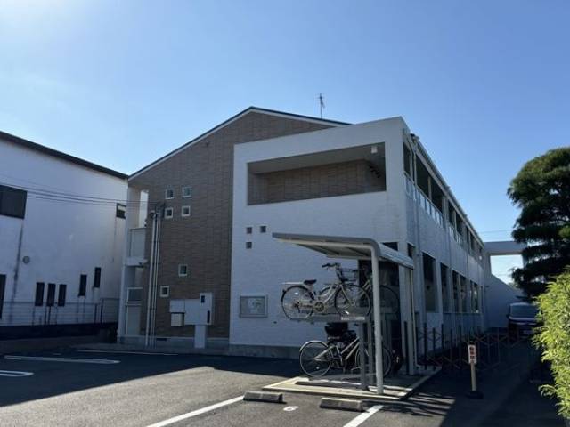 ハイツ東大手外観写真1