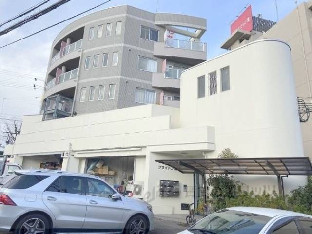 ブライトン高槻外観写真2