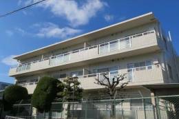 サンワロイヤルマンション２号館外観写真