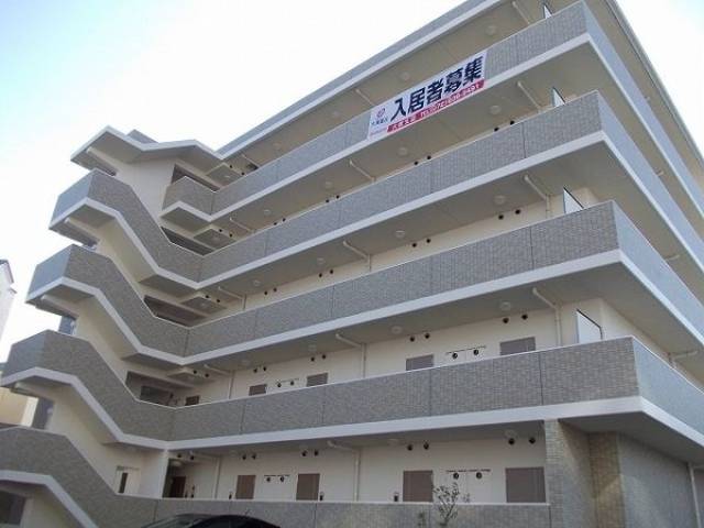 Ｈｅｉ　Ｓｔａｄｔ外観写真1