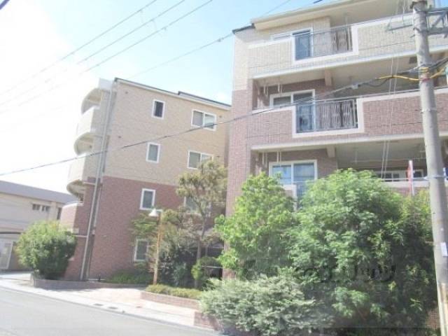 ウォールデンヒルズ外観写真2