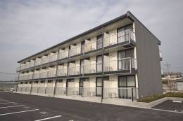 レオパレスグランドゥール外観写真