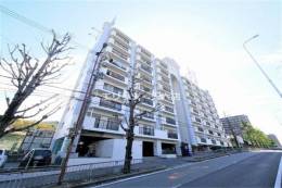 グリースシャトー桃山台外観写真