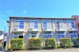 レオパレス春日外観写真