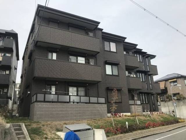 イー・ヒローズ外観写真1