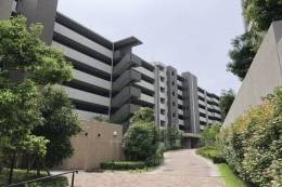 グランファースト千里桃山台　2号棟外観写真