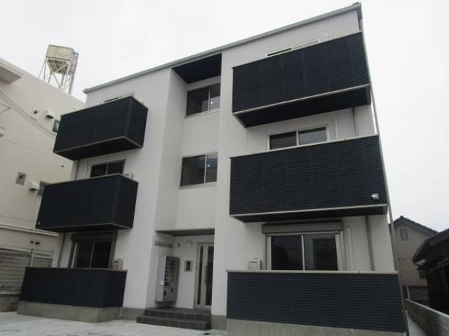 ソリティア総持寺外観写真1