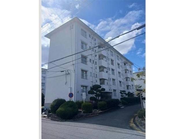 平田台住宅14号棟　301号外観写真1