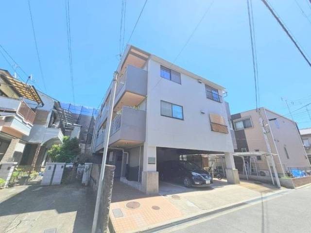 レオパレス康徳ハイツ外観写真1