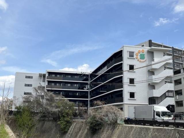 スプランディッド茨木天王外観写真2