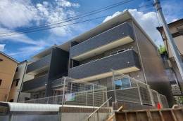 万博ハイステージ外観写真