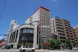 スペチアーレ外観写真