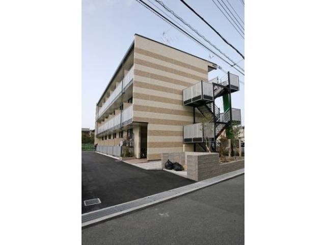 レオパレスイクセン３外観写真1