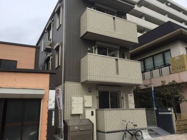 ステラプレイス外観写真1