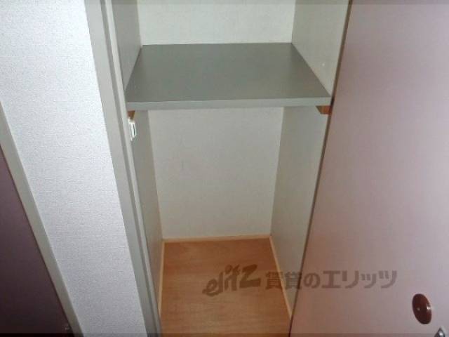 玄関横収納