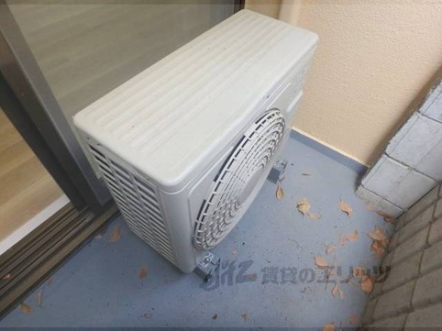 エアコン　室外機