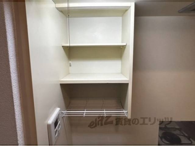 キッチン　上収納