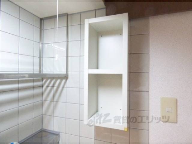 キッチン　収納棚