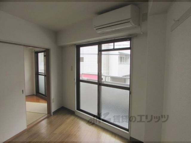 洋室　6帖の洋室です