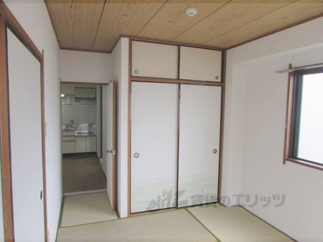 和室　収納しっかりあります