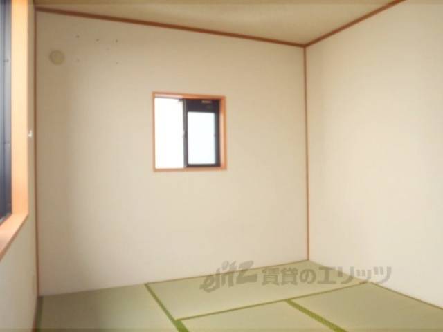 和室　和室の四隅から