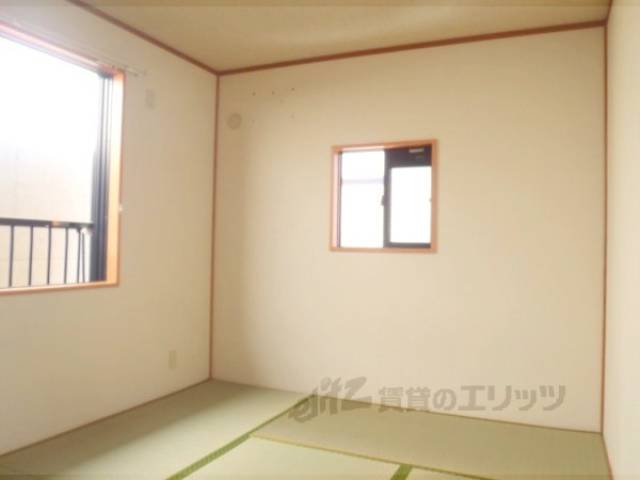 和室　和室の四隅から