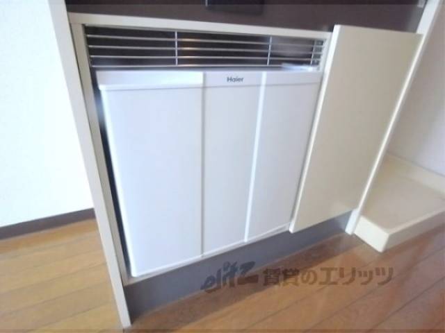 キッチン　冷蔵庫