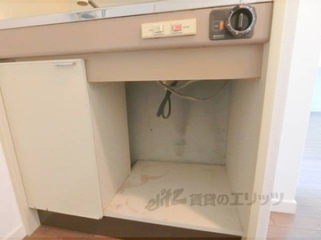 キッチン　下部収納