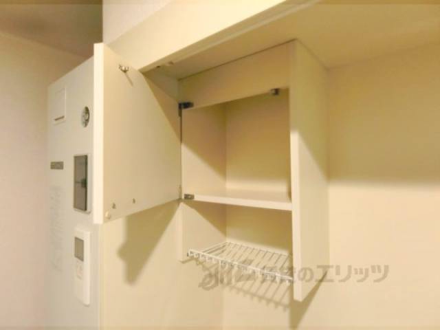 キッチン上部収納