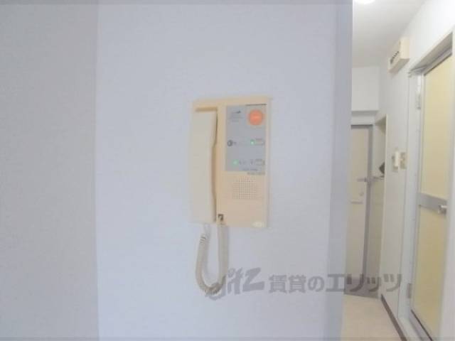 イメージ写真　インターホン受話器