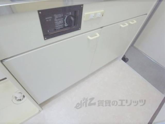 キッチン　収納