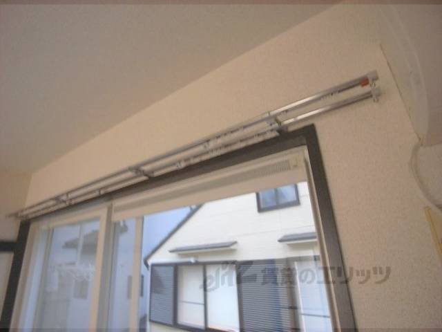 カーテンレール